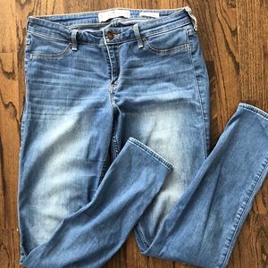 Hollister Jean Leggings 9L